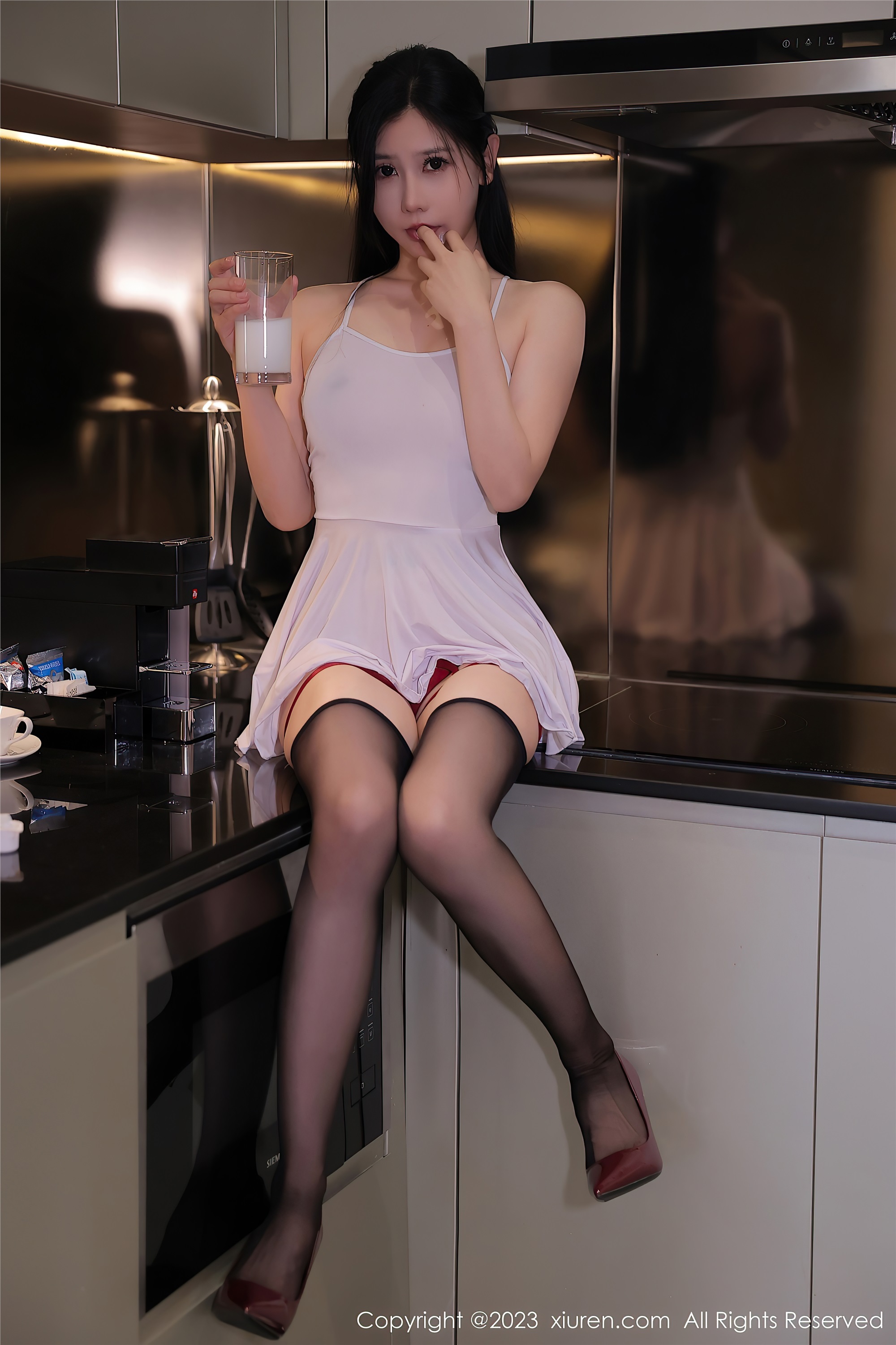 XiuRen秀人网  2023.05.08 NO.6696 尹甜甜